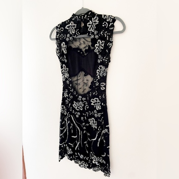 Mac Duggal Silver Sequin Cutout Mini Dress Bodycon SZ XS Party Black Lace Dress - Picture 6 of 14